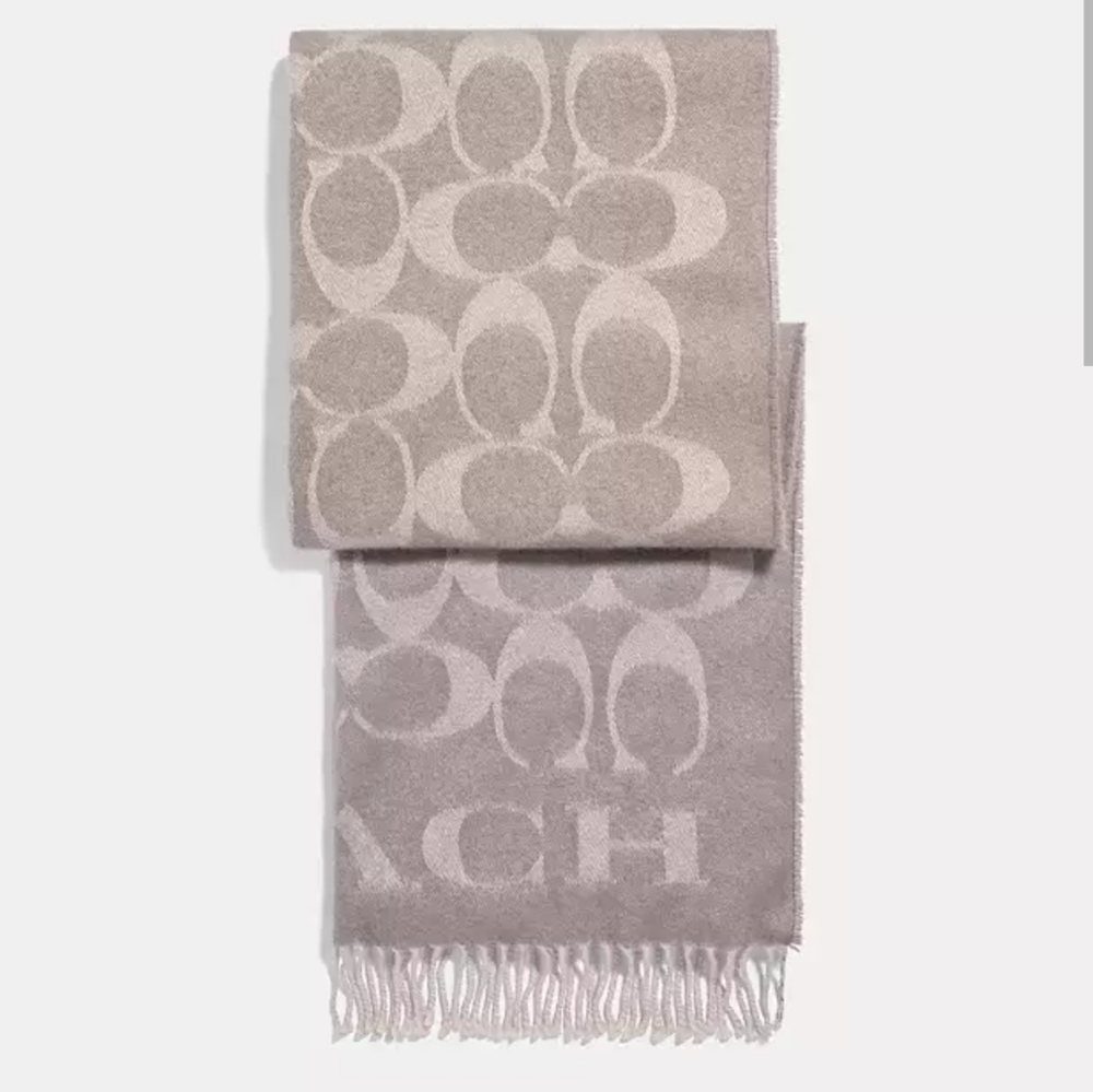 Coach Oversized Signature Logo Muffler - Picture 4 of 4